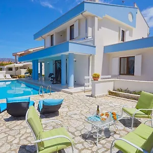 Appartamento Costantino In Con Piscina, Trappeto (Sicily)